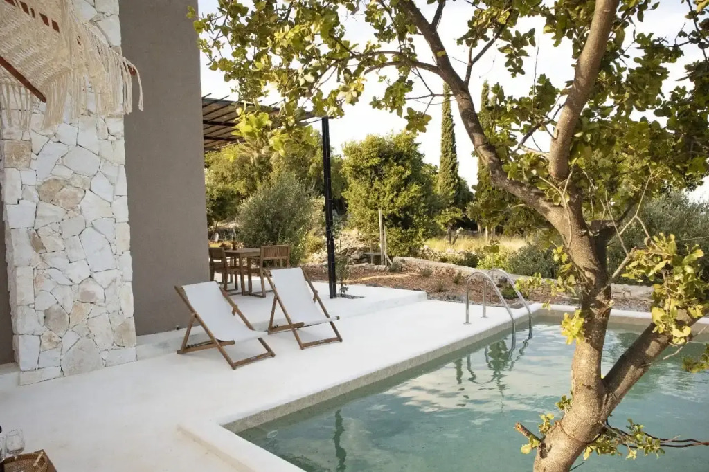 Rock n Olive Villas