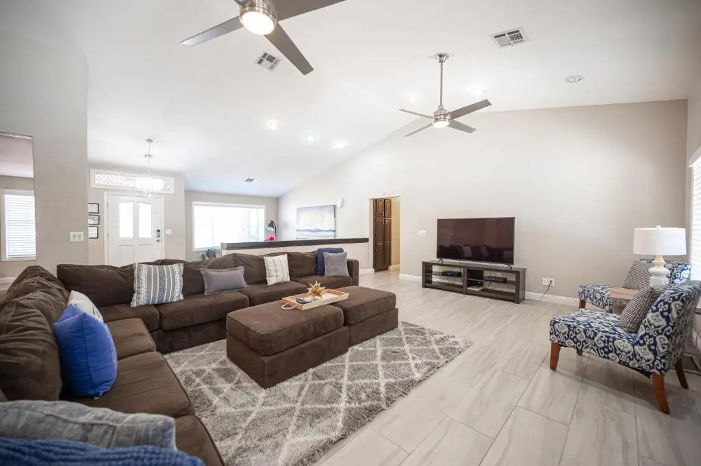 Luxury Home Near Las Vegas Strip and Airport.