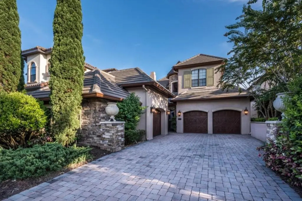 Luxury mansion on golf course at Reunion Resort Orlando 10 minutes from Disney parks - Mansão luxuosa em campo de golfe no Reunion Resort Orlando a 10 minutos dos parques da Disney