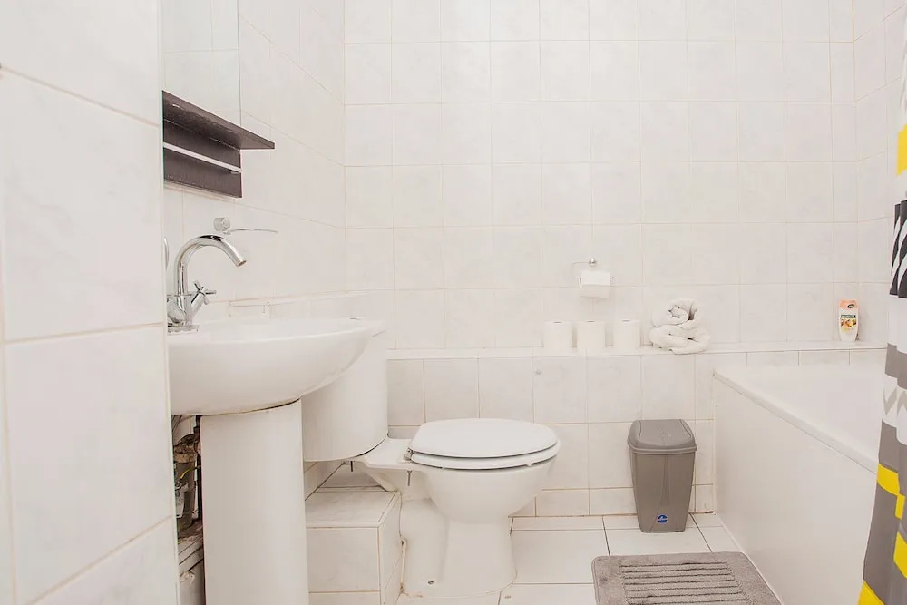 Central & Spacious 3 Bedroom Apartment