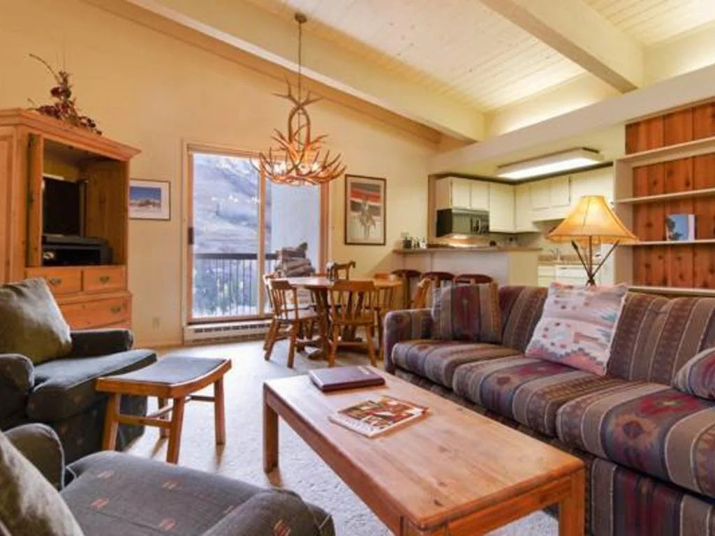 Storm Meadows Club C 411