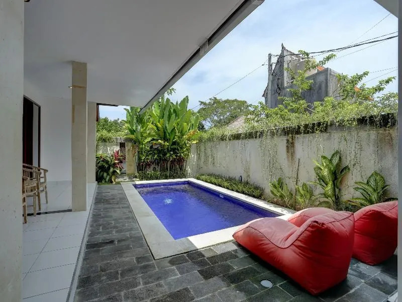OYO 90337 Wiguna Homestay