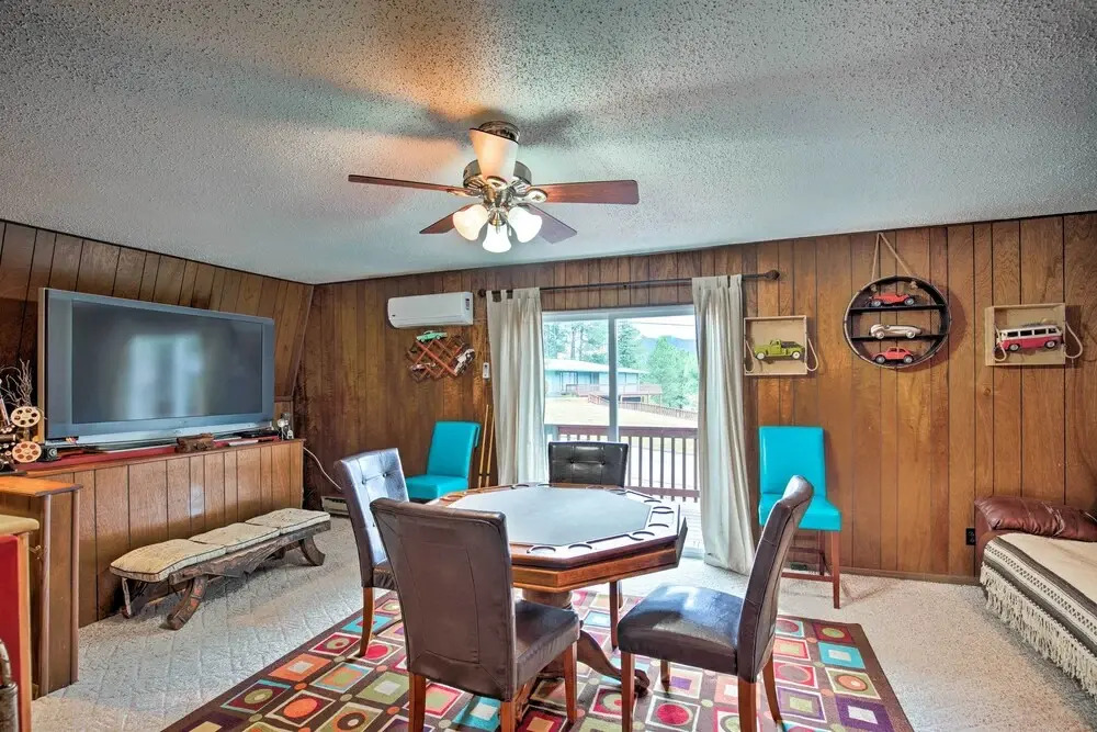 Ruidoso Cabin w/ Deck & Grill < 3 Mi to Race Track