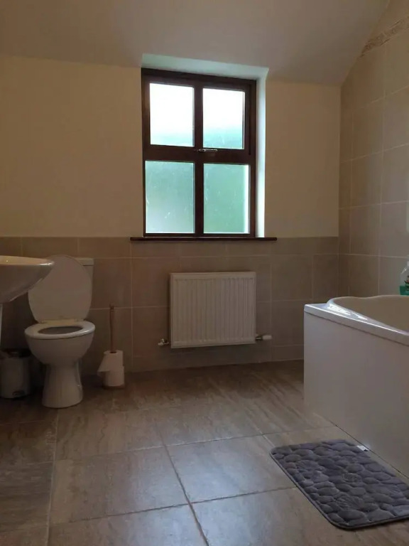 Dingle Holiday Haven - Comfortable 3 Bedroom House