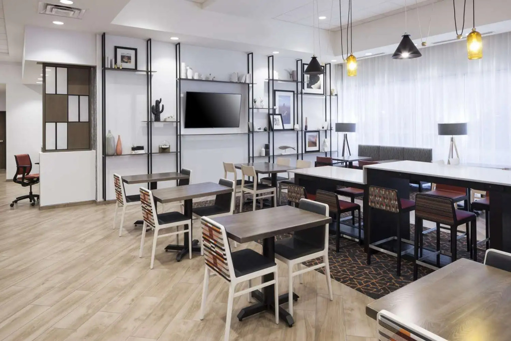 Hampton Inn & Suites Phoenix Downtown