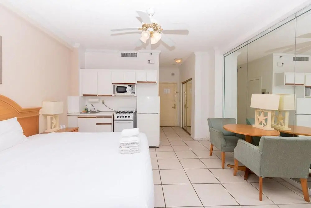 534 Ocean View Hollywood Beach