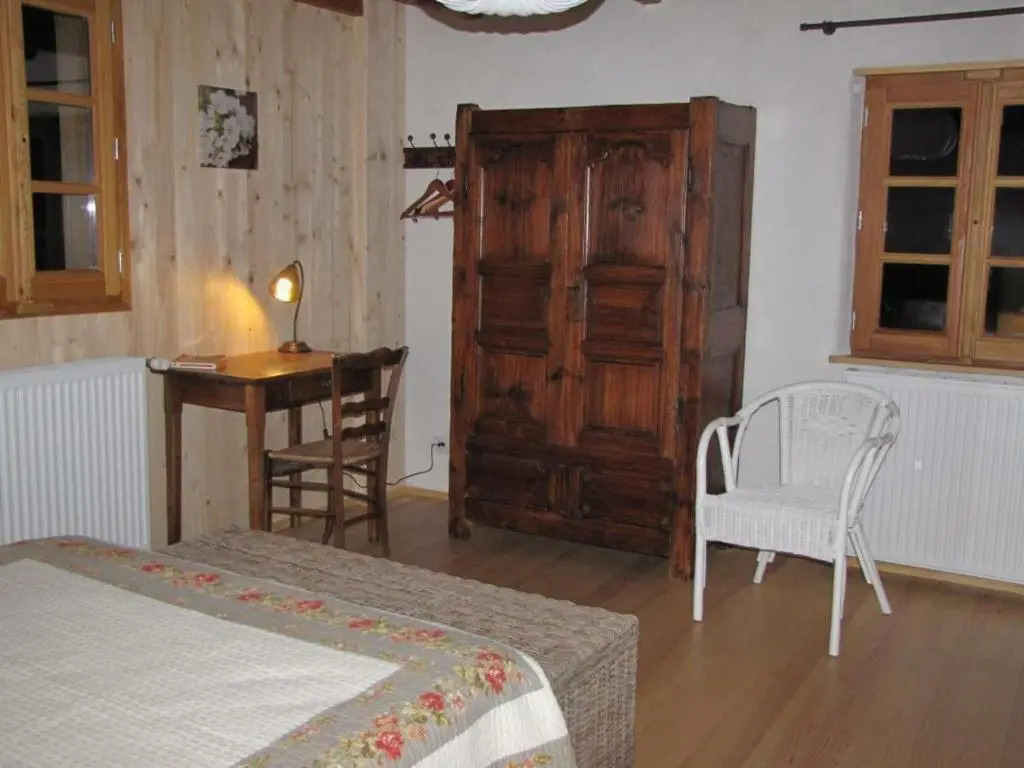 Gite Apinac, 4 pièces, 6 personnes - FR-1-496-188