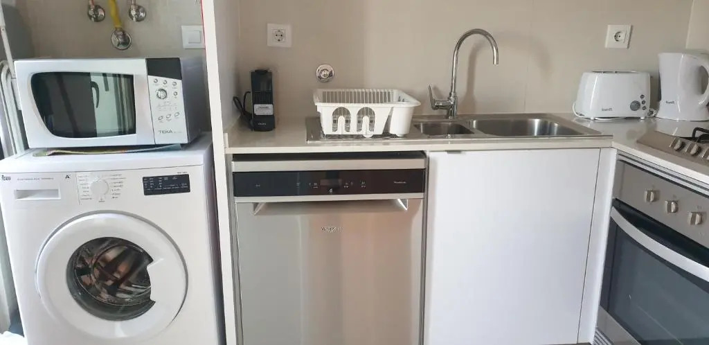 New and Central with free parking and 5min walk of subway station