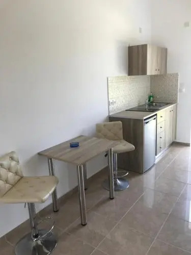 Al Mare Apartments