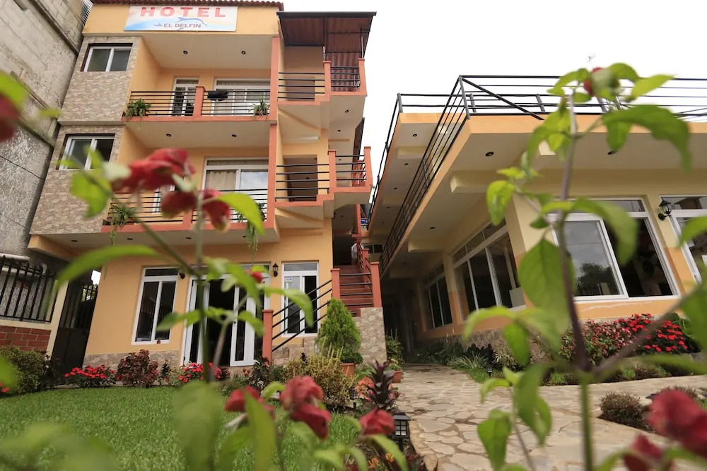 El Delfin Hotel y Restaurante