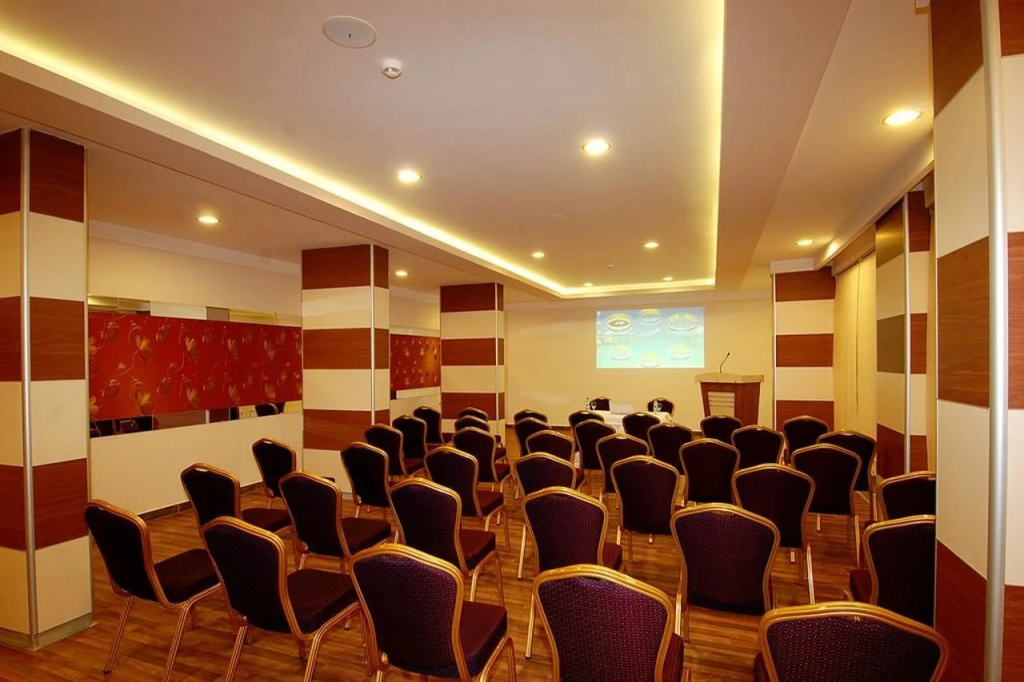 Grand Okan Hotel