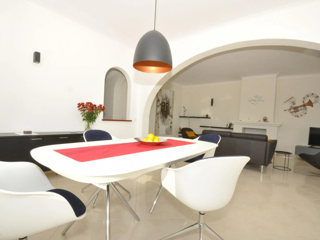 Villa With Views Like the Pool, Sea, Meia Praia