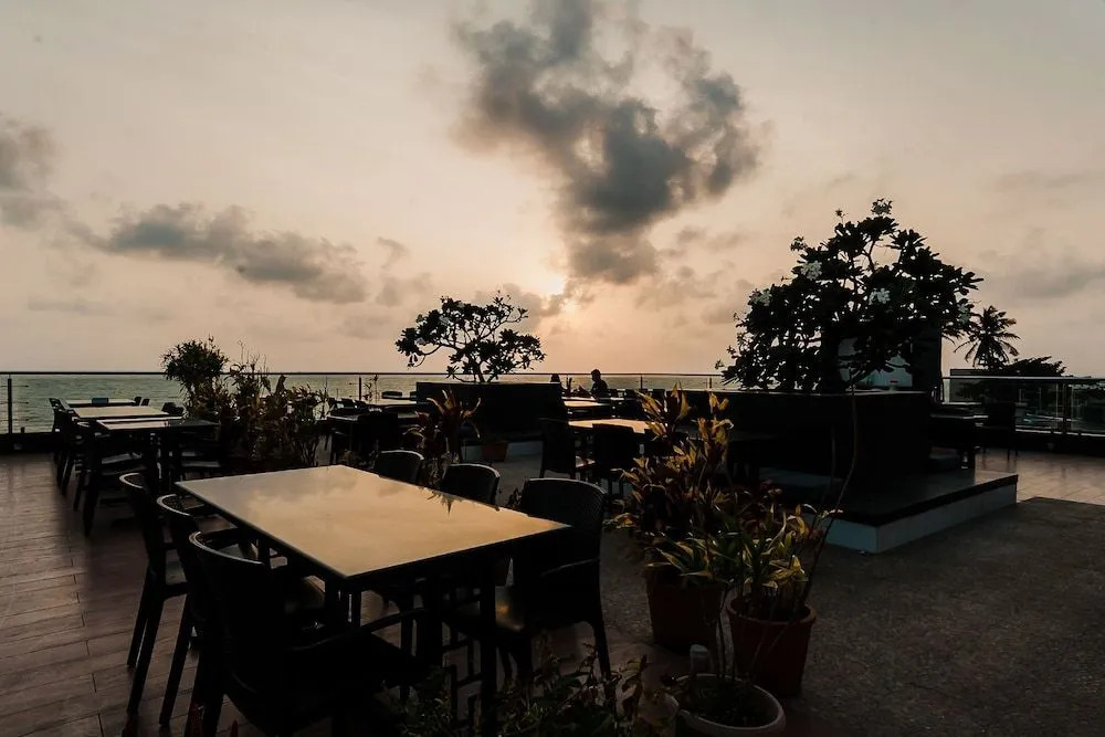 Sea Queen Hotel