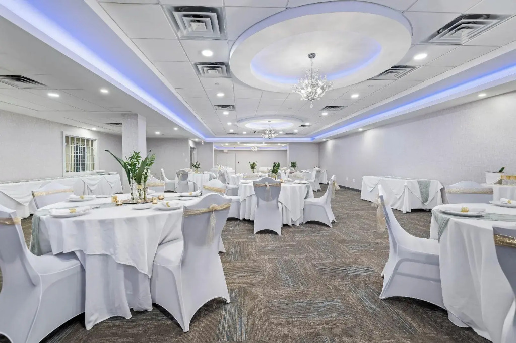 John Carver Inn & Spa