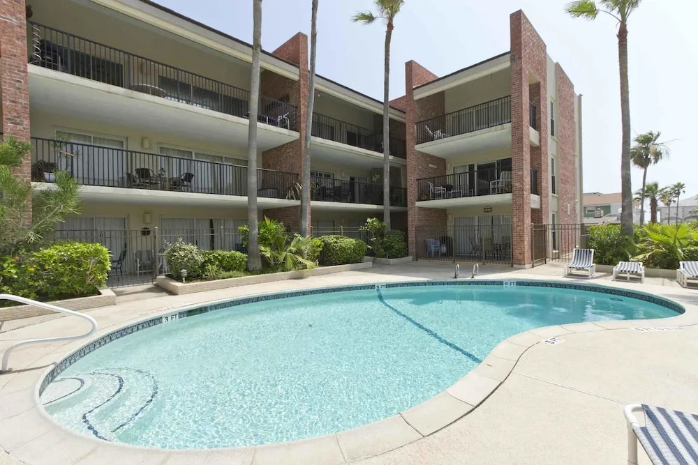 Villa Del Sol Condominium 205