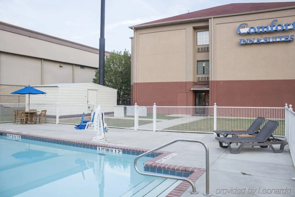 Comfort Inn & Suites Trussville I-59 Exit 141