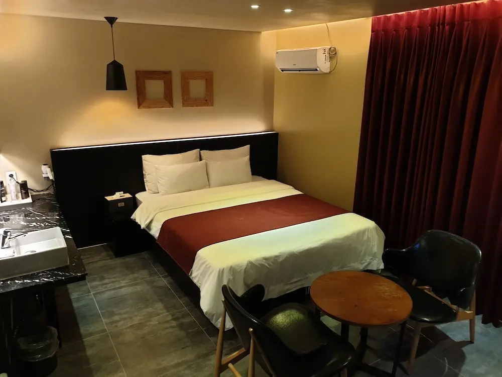 Hotel Bandi
