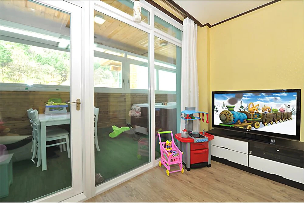 Gapyong Arno Kids Spa Pension