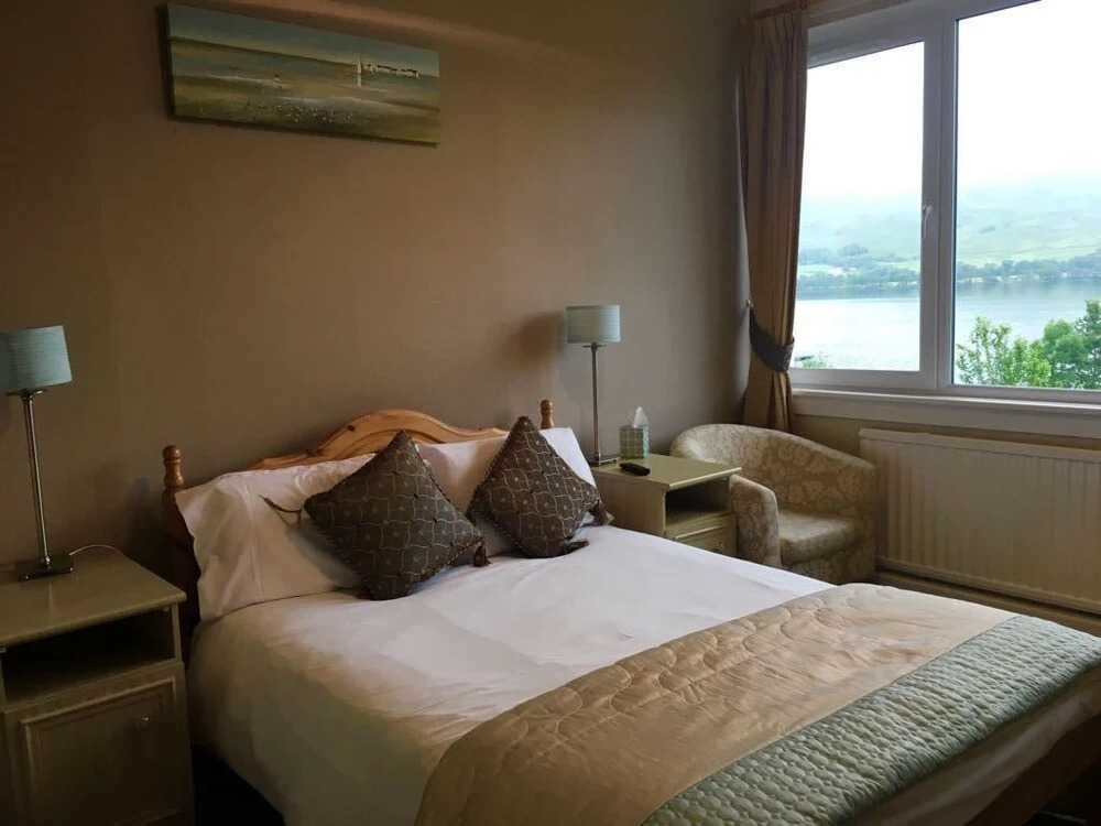 Lochearnhead Loch Side