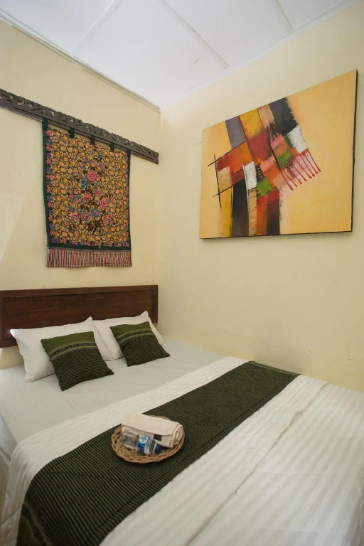 Mango Tree Dipudjo Homestay