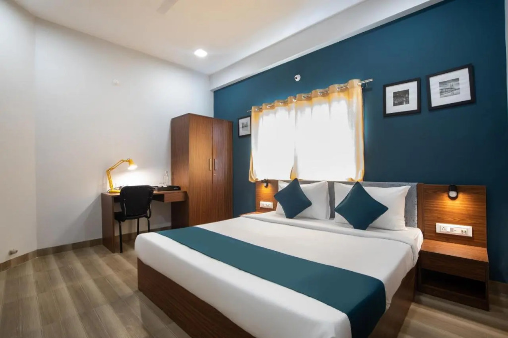 Hotel Ballfin Indore