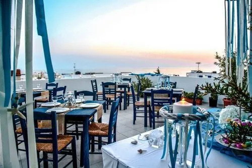 Finikas Hotel
