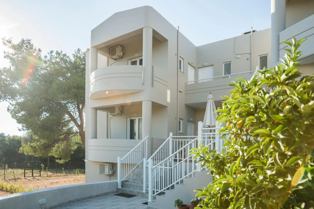 Nikis Dream Comfy Apartments