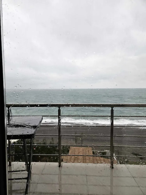 Отель IVERI BEACH