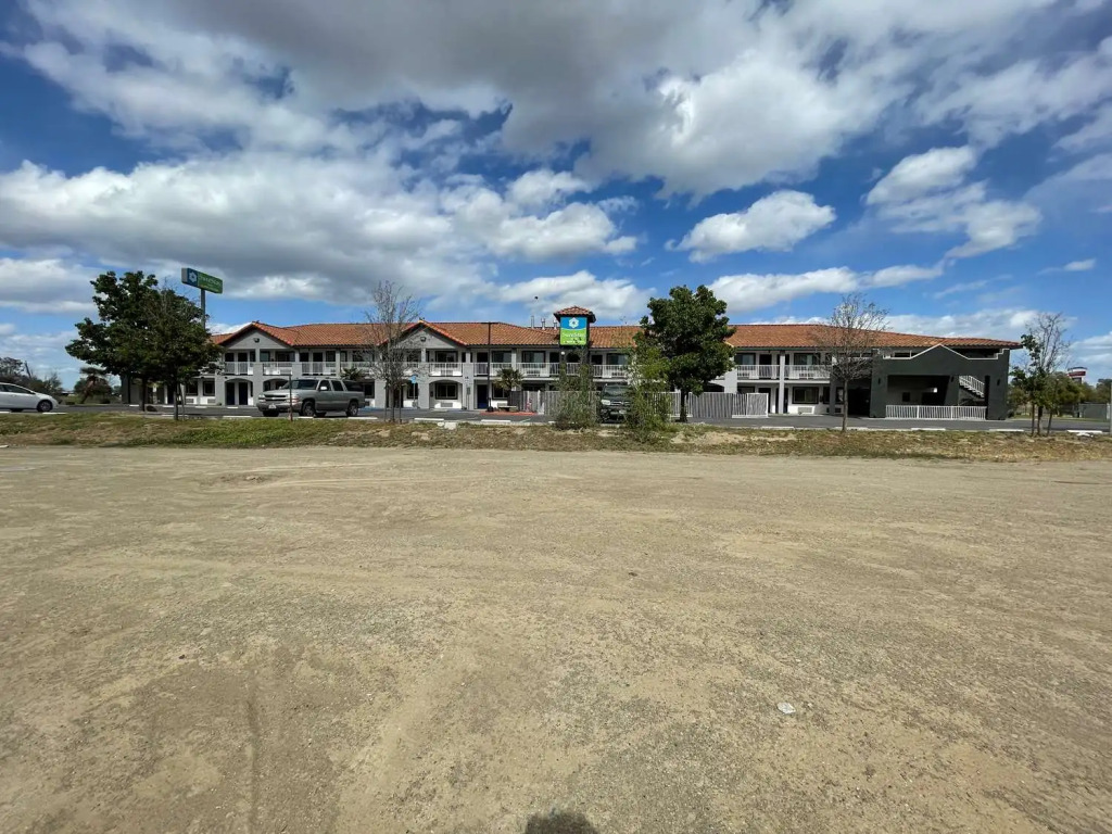 SureStay Hotel by Best Western Williams