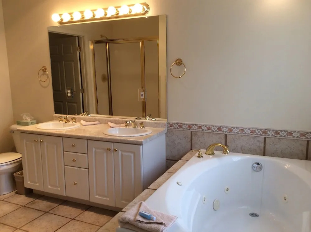 Handys Extended Stay Suites