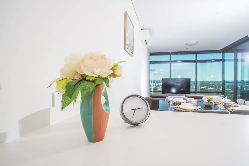 2bed1bath High-end APT at Olympic Parkviews+p