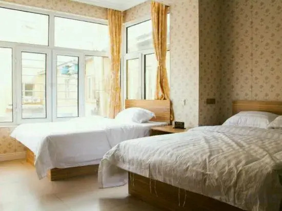 Jiayin Hongpeng Holiday Hotel
