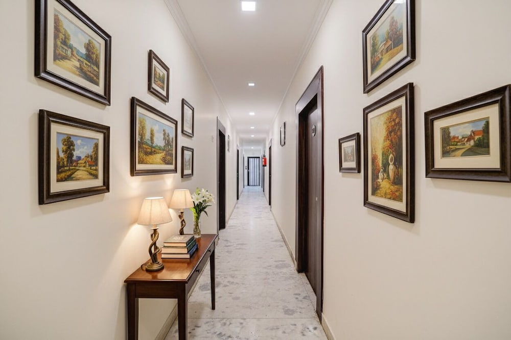 FabHotel Comfort Stay I - 700m from Metro Multispeciality Hospital Noida