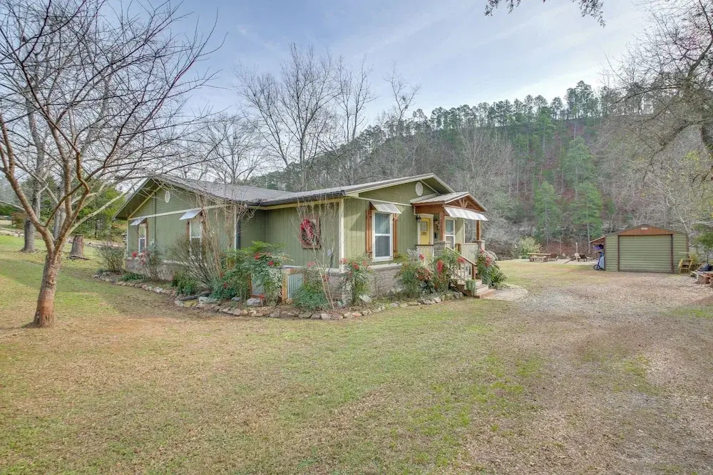 Home w/ Ouachita River & Lake Hamilton Access