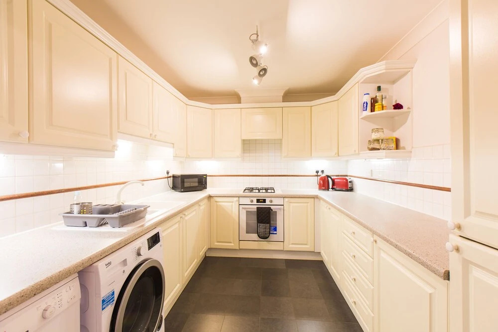 Three Bedroom Limehouse