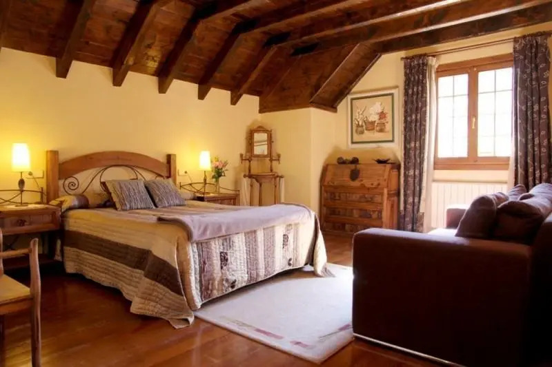 Hotel Rural Eseverry-Bosque Irati