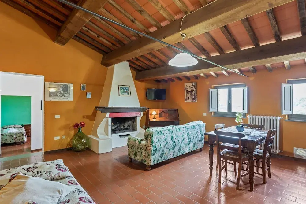 Rustic Holiday Home in Città di Castello with Swimming Pool