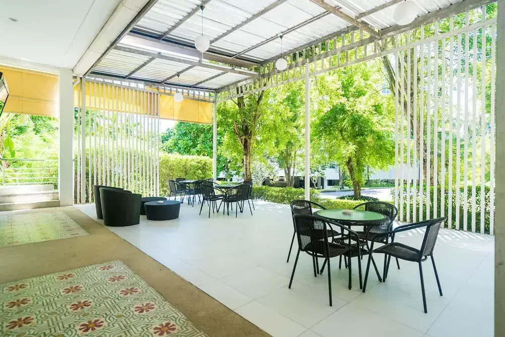 The Palm at Veloche Group by Lofty