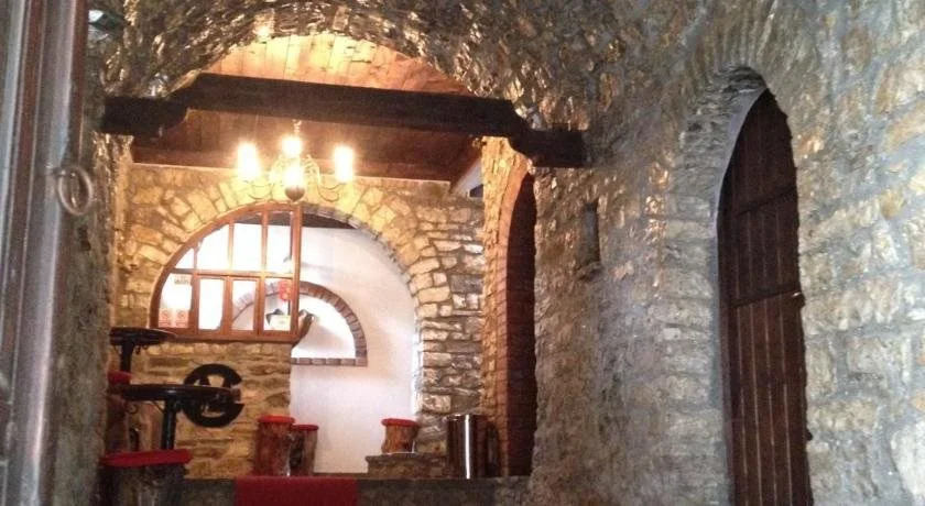 Guva Mangalem Boutique Hotel & Restaurant -Berat Old Town View