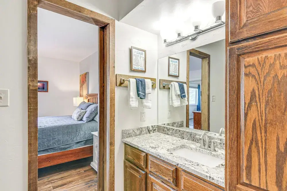 Pagosa Springs Condo w/ Grill, Near Wolf Creek!