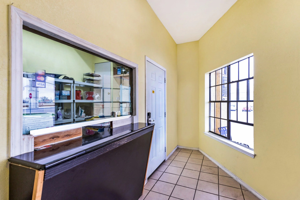 OYO Hotel San Antonio Lackland near Seaworld