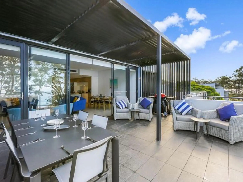 Beachfront Luxury by Experience Jervis Bay