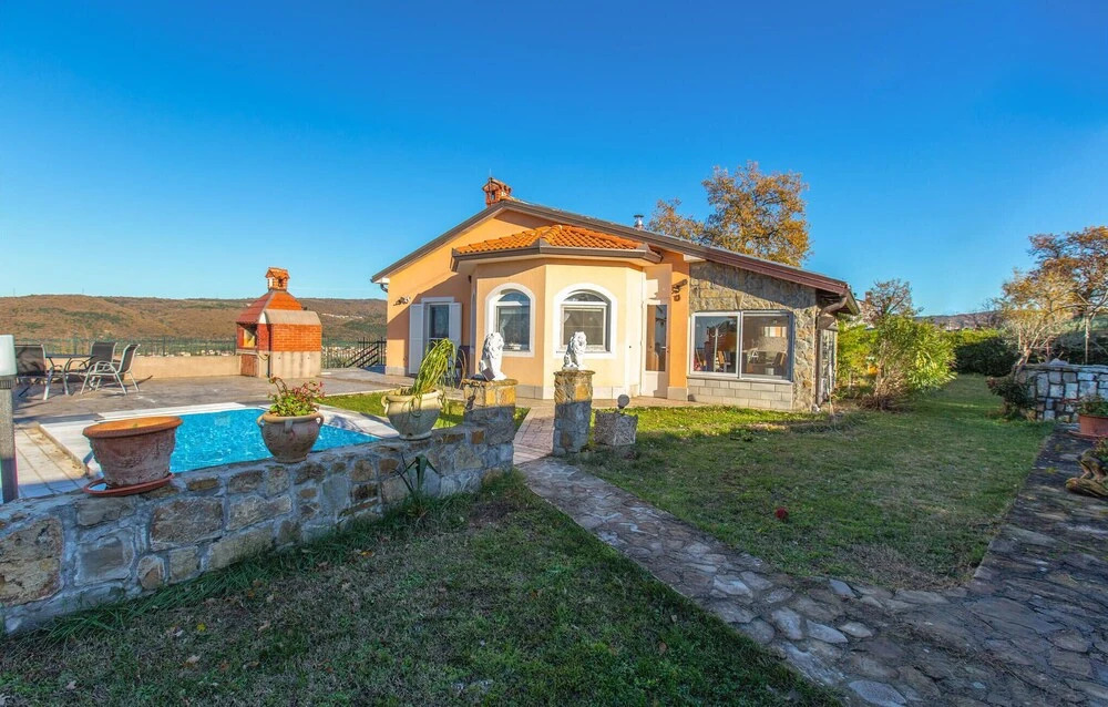 Awesome Home in Pobegi With 3 Bedrooms, Wifi and Outdoor Swimming Pool