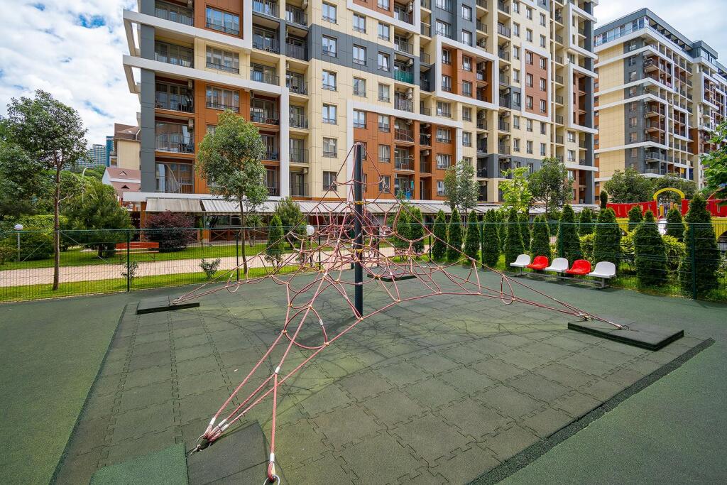 Просторная квартира на первой береговой линии