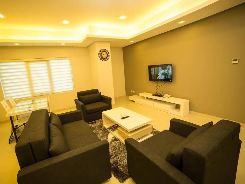 Golden Rose Luxury Suites