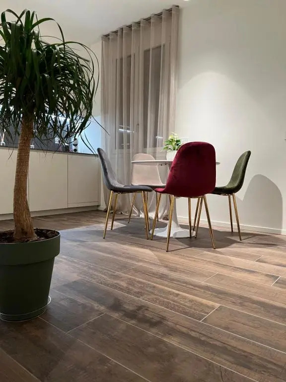DR54 Apartments