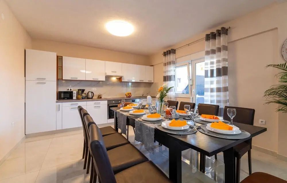 Amazing Home in Benkovac With Outdoor Swimming Pool, Wifi and 6 Bedrooms