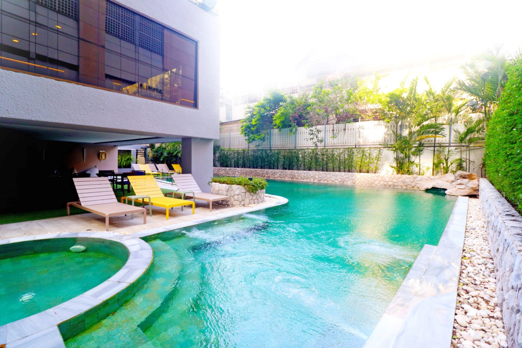 The Quarter Saladaeng by UHG - Walk to Central Park & The Common