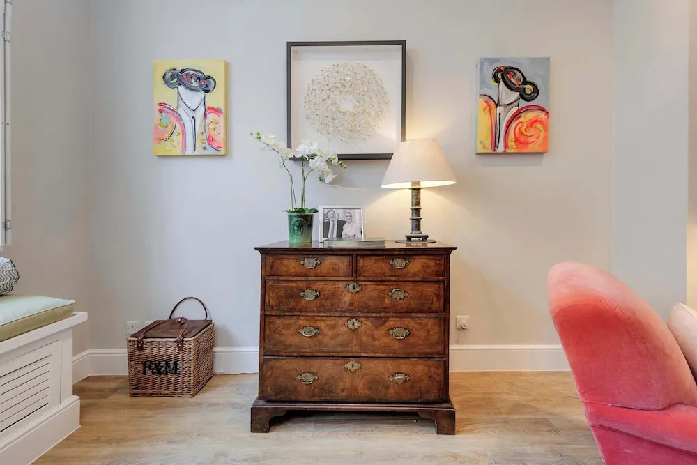 Divine Mews House - South Kensington