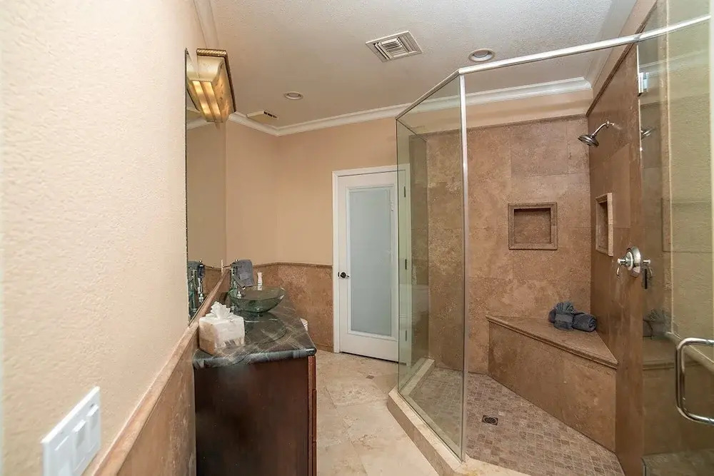 Luxury Golf Course Retreat on Hogan
